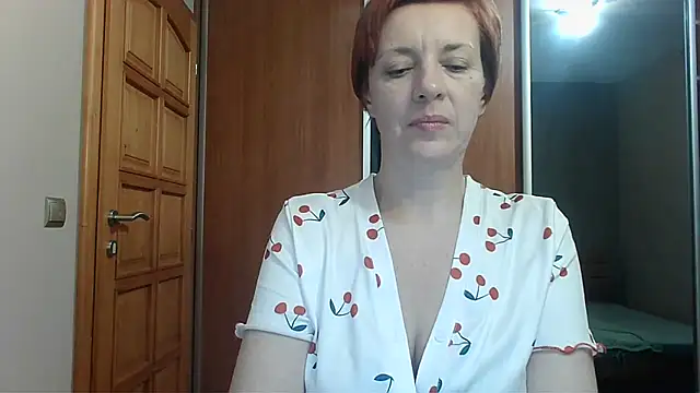 LoraLoraMay live sex cam