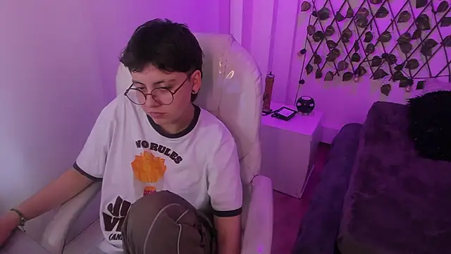 nathaly_ds - Nathaly_ds's free webcam - UK Sex Cams