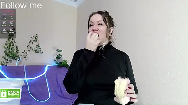 elven_dreams_ webcam