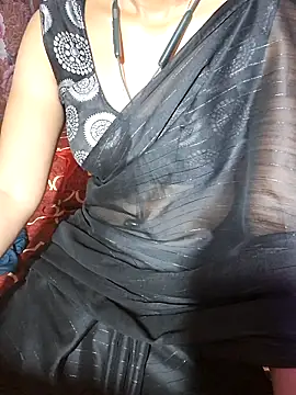 xbhuume (F milf) - nude show