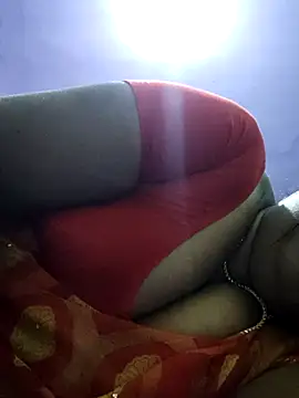 yamini1431 live sex cam