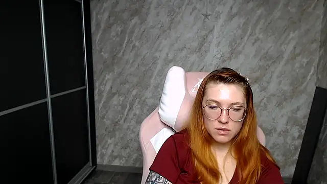 reginasmilee - Reginasmilee's free webcam - UK Sex Cams