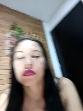 Webcam Model (MiaForever1) is live