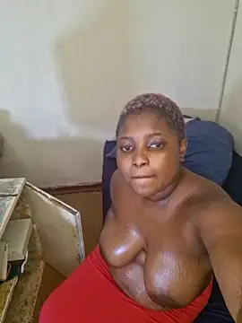 SweetDarkBrownie webcam