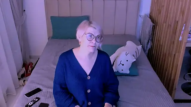 sabrinamacmarren webcam