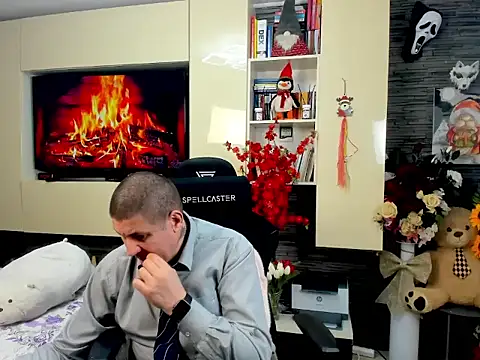 SpartacusDaddy48 webcam