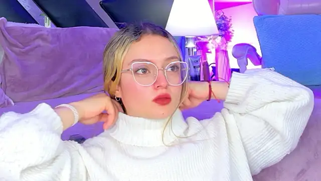 Giigii_Hadid_ webcam