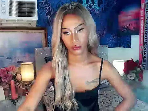 tarah_mc_actressex (T teen) - I want to feel your love and support