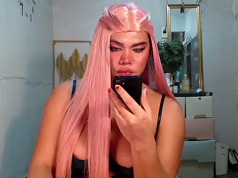 GORGEOUS_CARMEE webcam