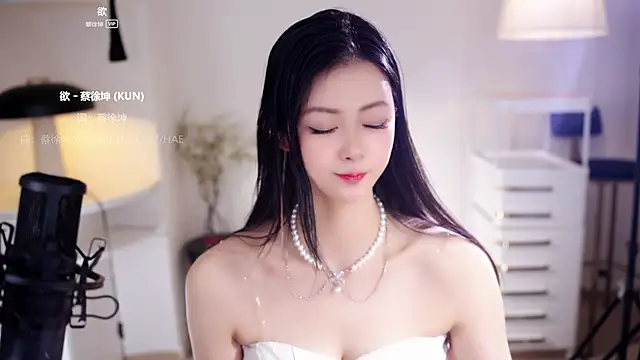 美女Ocean--Lili在线直播