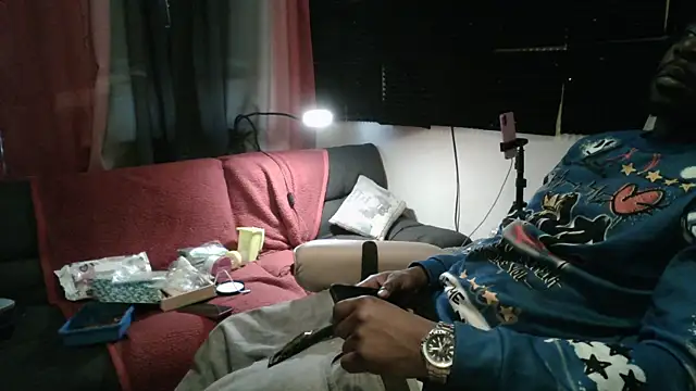 CoffeeNCreamHer webcam