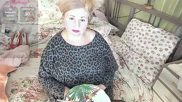 BustyDonnaSexyy webcam