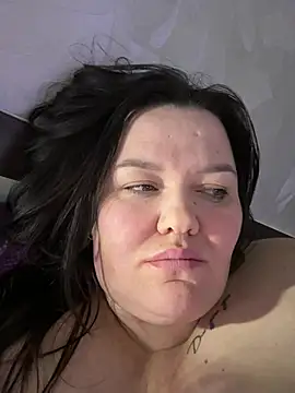 SunnyLeila2101 webcam