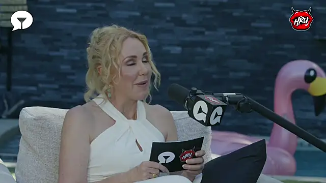 hollyrandall live sex cam