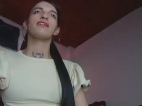 Scarlett_crastrawberry webcam