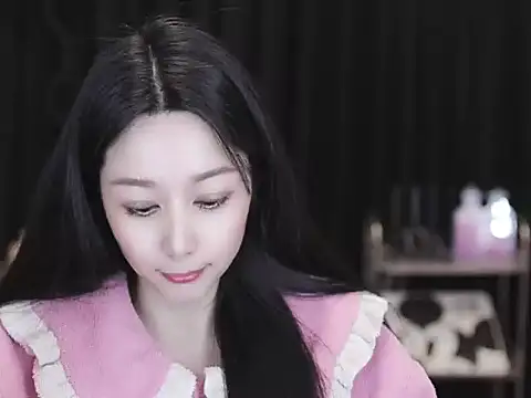 美女Nuyoah-77在线直播