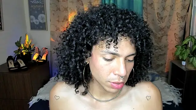 Angel_White25 webcam