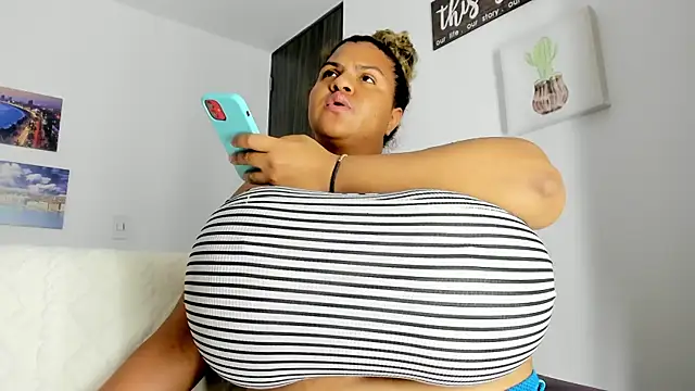 bigmom69_ webcam