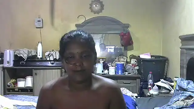 crazyloverstasmike live sex cam