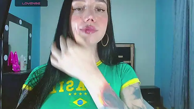 karla_zambrano webcam