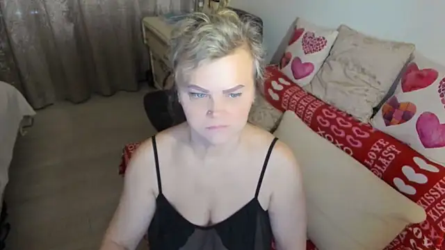 mildmature - MildMature's free webcam - UK Sex Cams