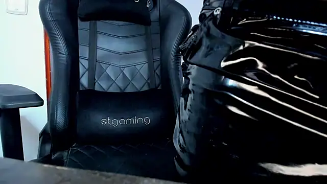 Tommy_Bred live sex cam