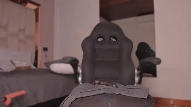 Emmily_Savage webcam