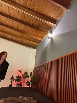 Webcam Model (MarilynSmith01) is live