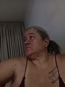 MilF-eterna_69 webcam