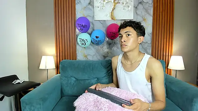 AVENGER_BOYS2026 webcam