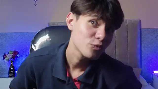 derek_sinn - Derek_Sinn's free webcam - UK Sex Cams