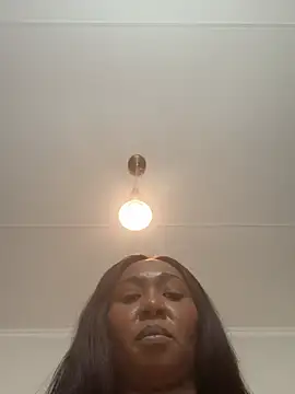 Bootyliciouse21X webcam