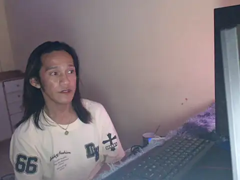 ashelyxyn69xx webcam