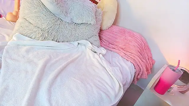 GabrielaBlake_ webcam