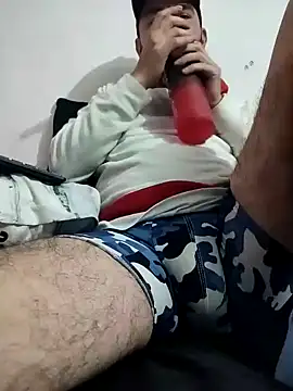 hairyandbigmann webcam