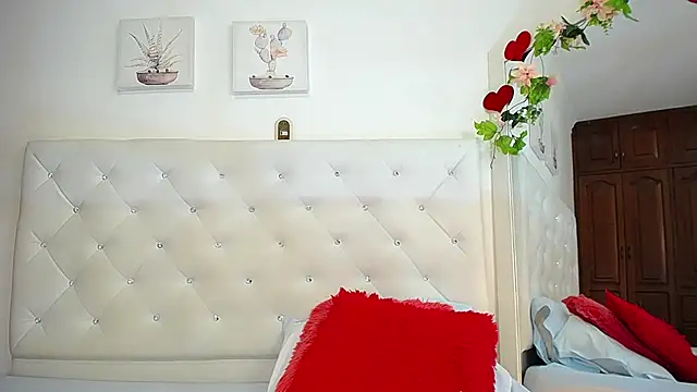 honeybliss_ - Honeybliss_'s free webcam