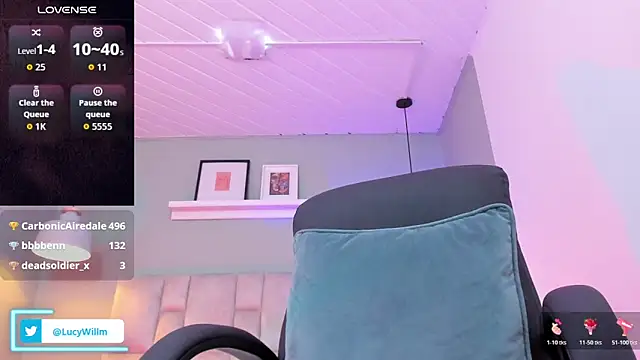 Lucy_Williiams webcam