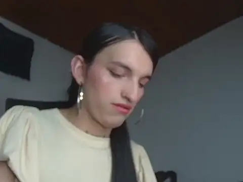 Scarlett_crastrawberry webcam