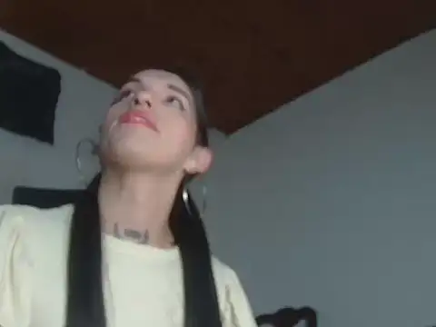 Scarlett_crastrawberry webcam