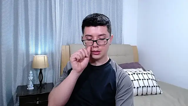 blackfoxxx69 - BlackFoXXX69's free webcam - UK Sex Cams