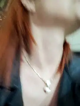 cataleya_16 (F young) - Off Shirt in bar