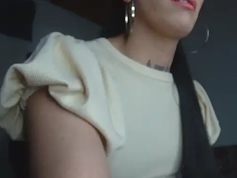 Scarlett_crastrawberry webcam