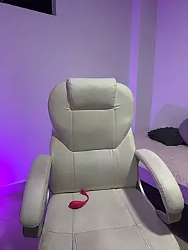 Webcam Model (nyna_1) is live