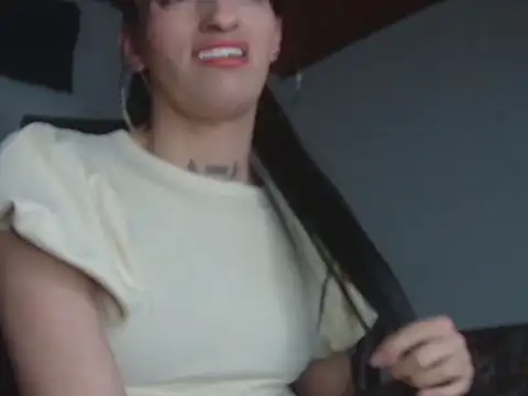 Scarlett_crastrawberry webcam