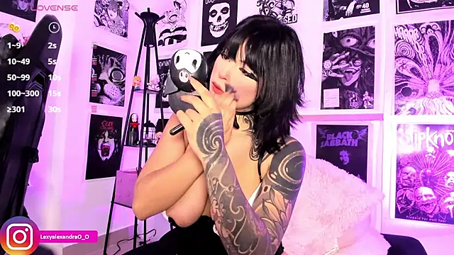 Lexyjoycce live sex cam