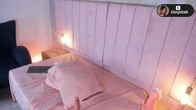 Hillary_Collins1 webcam