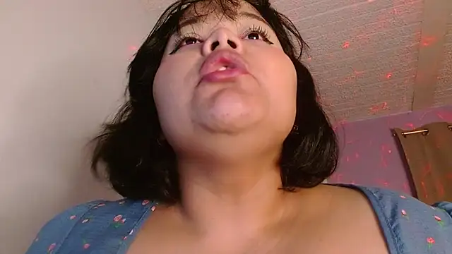 sexychubby___ webcam