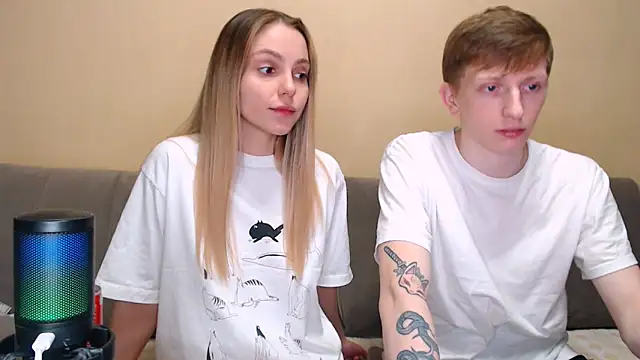 juliaanddima (G young) - blowjob naked