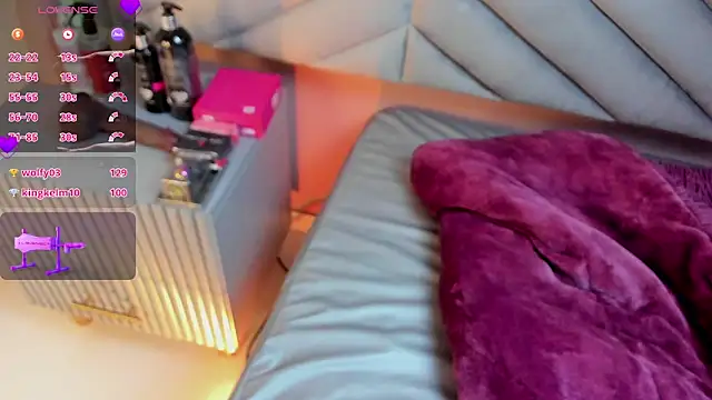 Mia_Valentine_ webcam