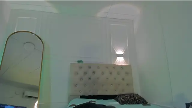 nicolvibes_212 webcam